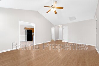 5611 Sycamore Glen Rd in Greensboro, NC - Building Photo - Building Photo