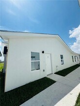2108 E Viviana St in Edinburg, TX - Building Photo - Building Photo