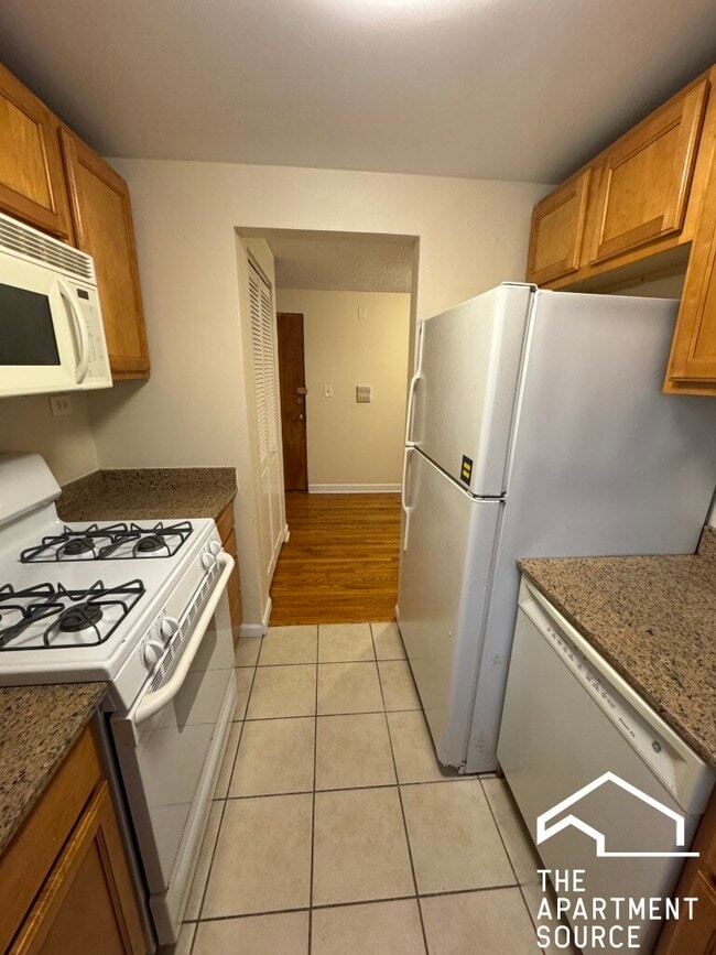 property at 4044 N California Ave