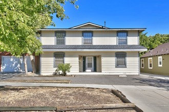 80 Vine St in Reno, NV - Building Photo - Other