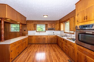 1011 Cherry St in Alcoa, TN - Building Photo - Building Photo