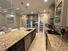 643 106th Ave N in Naples, FL - Building Photo - Building Photo