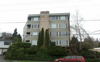 Thorndyke Vista Apartments in Seattle, WA - Building Photo - Building Photo