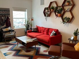 1325 E 33rd Ave in Denver, CO - Building Photo