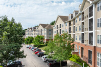 Residences at Highland Glen - 55+ Active A... in Westwood, MA - Foto de edificio - Building Photo