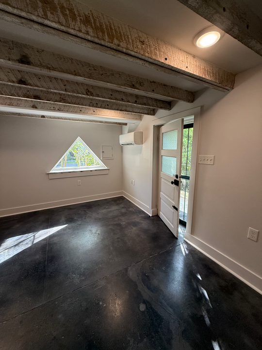 7903 Plum Street, Unit Lower in New Orleans, LA - Foto de edificio