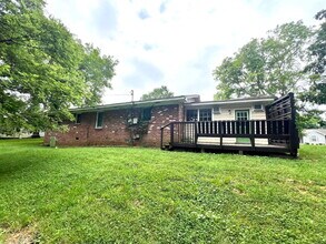 207 Mitchell St in Clarksville, TN - Building Photo - Building Photo