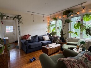 19 Sartwell Ave, Unit #3 in Somerville, MA - Building Photo - Building Photo