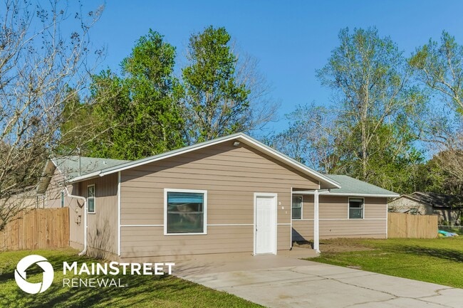 301 Highland Ave in Green Cove Springs, FL - Building Photo - Building Photo