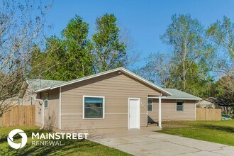 301 Highland Ave in Green Cove Springs, FL - Foto de edificio - Building Photo