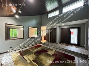 15230 Kelly St in Spring Lake, MI - Building Photo - Building Photo