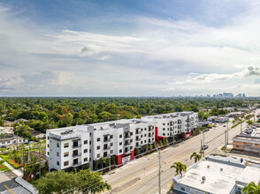 Davie 1 Apartments in Fort Lauderdale, FL - Building Photo - Building Photo