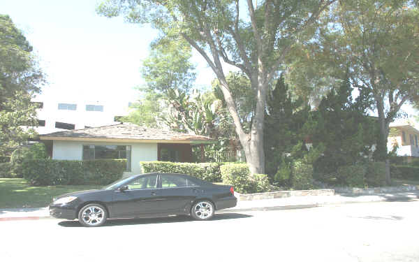 5251 E Los Altos Plz in Long Beach, CA - Building Photo - Building Photo