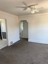 13623 Wadsworth St, Unit Upper in Detroit, MI - Building Photo - Building Photo
