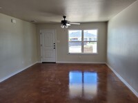 1822 Castroville Trl, Unit A photo'