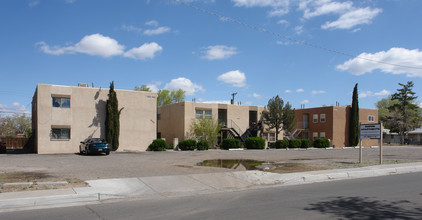 8309-8317 Marquette Ave NE in Albuquerque, NM - Building Photo - Building Photo