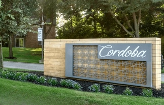 Cordoba Apartments in Farmington Hills, MI - Building Photo