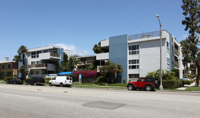 Terrace Apartments in Long Beach, CA - Building Photo - Building Photo