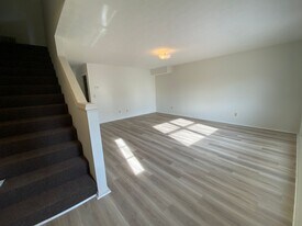 414 W Northlane Dr in Bloomington, IN - Building Photo