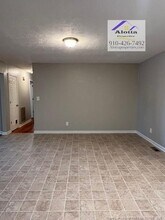 3662 Golfview Rd in Hope Mills, NC - Building Photo - Building Photo