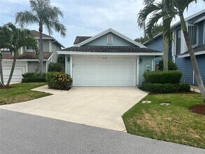 5120 Coronado Ridge in Boca Raton, FL - Building Photo - Building Photo