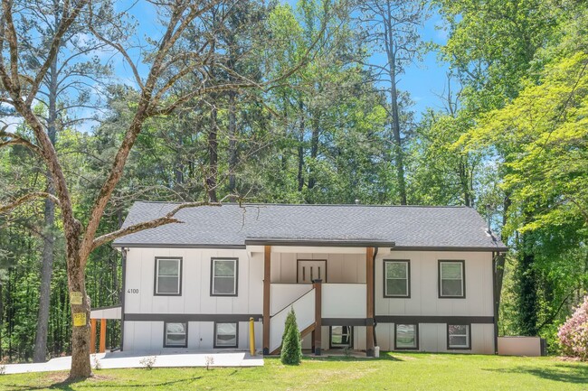 property at 4100 Danforth Rd SW