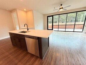 3255 Carlisle St in Dallas, TX - Building Photo - Building Photo