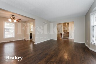 1300 SW 22nd St in Blue Springs, MO - Building Photo - Building Photo