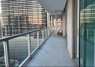 1111 SW 1st Ave, Unit 2621 in Miami, FL - Building Photo - Building Photo