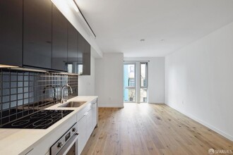 388 Fulton St, Unit 303 in San Francisco, CA - Building Photo - Building Photo
