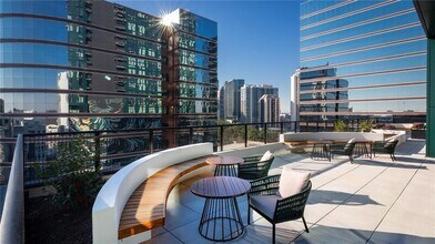 1382 Peachtree St NE in Atlanta, GA - Building Photo - Building Photo