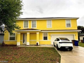 117 Shadow Lakes Dr in Lehigh Acres, FL - Building Photo