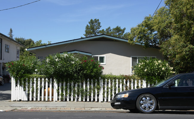 150 Redwood Ave in Redwood City, CA - Building Photo - Building Photo