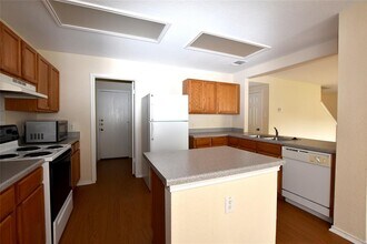 2005 Rim Rock Dr in Leander, TX - Building Photo - Building Photo