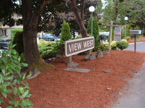 View West Apartments in Milton, WA - Building Photo - Building Photo