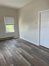 801 Lincoln St-Unit -2F in Dickson City, PA - Foto de edificio - Building Photo