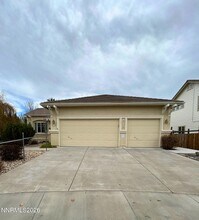 7326 La Costa St in Sparks, NV - Foto de edificio - Building Photo