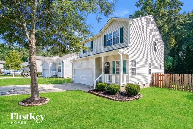 236 N Honey Springs Ave in Fuquay Varina, NC - Foto de edificio - Building Photo