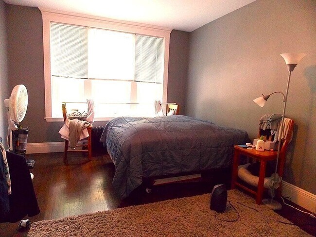 63 Longwood Ave, Unit 1 in Brookline, MA - Building Photo - Building Photo