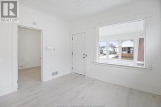 850 Ellrose Ave in Windsor, ON - Building Photo - Building Photo