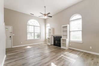 17124 Rushmore Dr in Westfield, IN - Building Photo - Building Photo