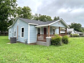 2911 Meridian St N in Huntsville, AL - Building Photo - Building Photo