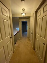 20 E Pembroke Rd-Unit -#7 in Danbury, CT - Building Photo - Building Photo