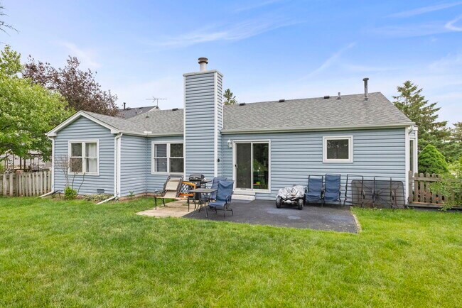 2980 Pineland Ct in Aurora, IL - Building Photo - Building Photo