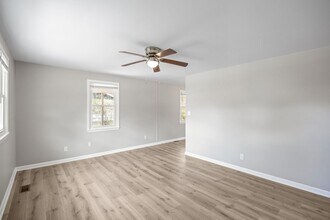 117 Kitt Dr in Jacksonville, NC - Building Photo - Building Photo