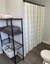 131 W Bethel Rd in Bethel, ME - Building Photo