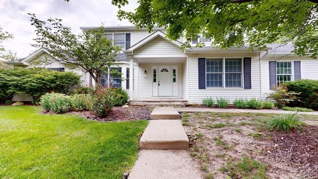 property at 2425 Foxway Dr