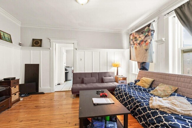 28 Glenville Ave, Unit #3 in Boston, MA - Foto de edificio - Building Photo