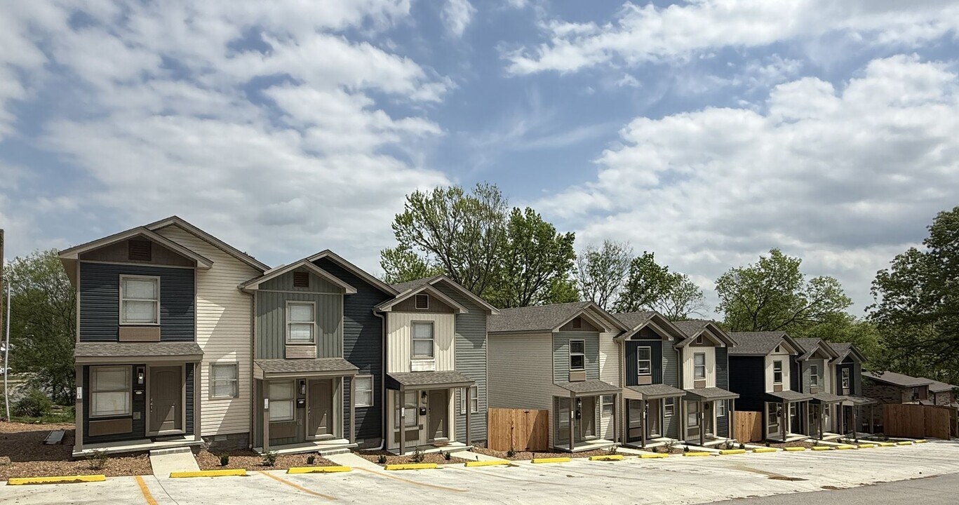 877 23rd St in Batesville, AR - Foto de edificio