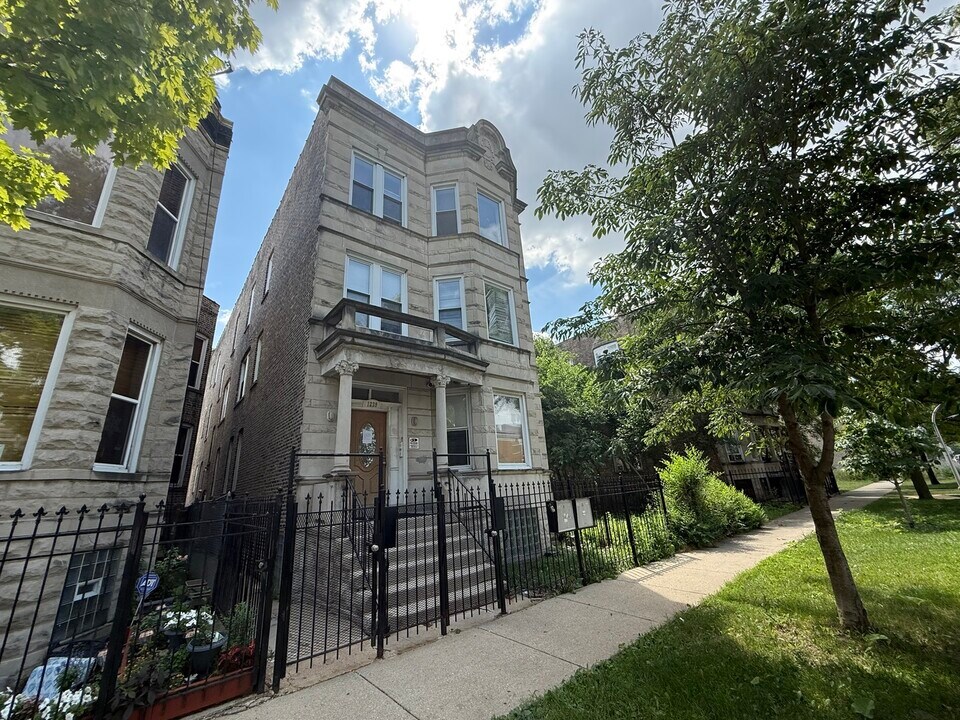 1239 S Spaulding Ave in Chicago, IL - Building Photo